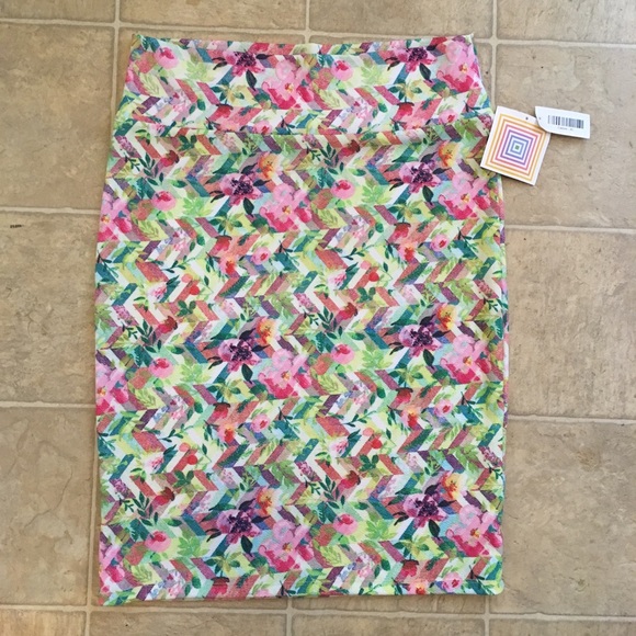LuLaRoe Dresses & Skirts - ❌SOLD❌LuLaRoe Cassie Skirt